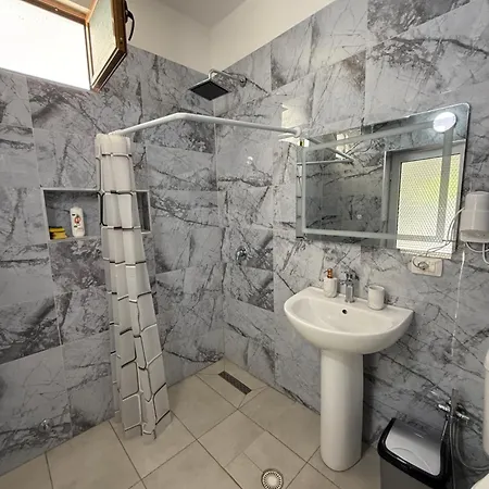 Kloen Guest house Vlore