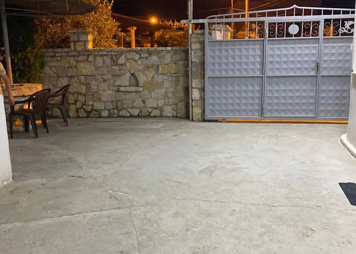 Gasthof Kloen Vlorë